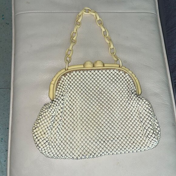 Whiting & Davis Vintage Womens Handbag Cream Bakelite Chain Handle Alumesh - Picture 7 of 7